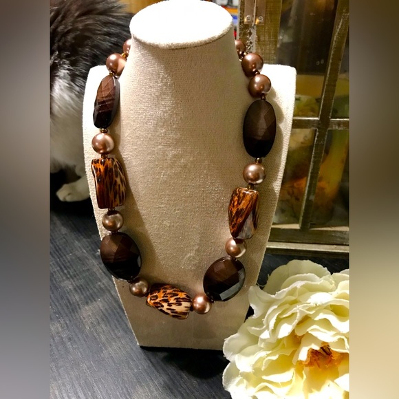 Jewelry - Acrylic Bead Necklace Cheetah Brown